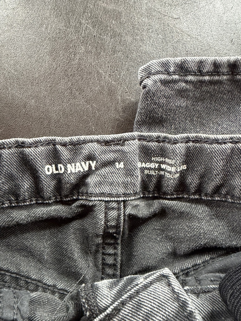 Old Navy High Rise Baggy Wide Leg Built-In Tough Black Jeans (Size 14) - Picture 4 of 5